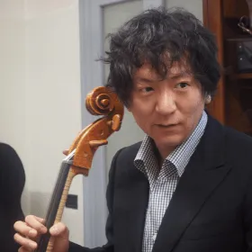 吉岡秀和